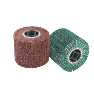 Roue à lamelles <span class=keywords><strong>de</strong></span> cylindre Non tissé entrelacé <span class=keywords><strong>de</strong></span> haute qualité 120x100x19mm pour le décapage <span class=keywords><strong>de</strong></span> peinture <span class=keywords><strong>de</strong></span> polissage d'acier inoxydable OEM/ODM - Product Image 3