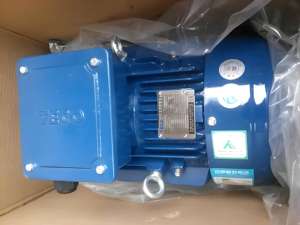 <span class=keywords><strong>Moteur</strong></span> asynchrone triphasé à <span class=keywords><strong>rotor</strong></span> <span class=keywords><strong>bobiné</strong></span> Teco avec boîte de vitesses 415 V (3 CV) - Product Image 3