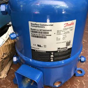 Compresseur commercial Danfoss MT28JE4AVE 2,5 CV pour équipement de réfrigération basse température - Product Image 1