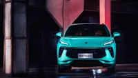 Dongfeng kendaraan bensin kecepatan tinggi untuk T5 Evo Suv 1,5td mobil baru dan aksesori LED logam elektrik kulit Turbo gelap