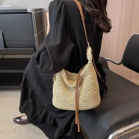 Sac à bandoulière tendance en paille tressée fait main pour femme, style bohème chic, idéal pour l'été et la plage, sac à main écologique à motif géométrique