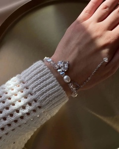 Bracelet pour femme en pierre de malachite avec perles d'espacement en acier inoxydable, fait main, minimaliste, hypoallergénique, inaltérable, résistant à l'eau, cadeau - Product Image 5