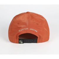 Casquette de baseball SGS auditée en mélange de coton et de nylon personnalisée à 5 panneaux avec corde