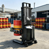 Transpalette semi-électrique à levage élevé 2500 mm avec rotateur, balance numérique et système de levage manuel pour le transfert de matériaux