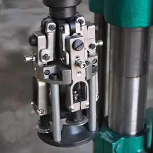 Máy đóng nắp chai thủy tinh, chai nhựa PET, chai nhôm bán tự động hoặc tự động - Product Image 3