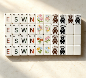 Edición de Julio 2026: Juego de Mahjong de Diseño Original Boutique, 166 Fichas, Patrón de Oso del Bosque, Juego de Acrílico de Lujo para Fiestas - Product Image 1