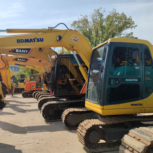 Excavadora Usada Komatsu PC56 de 5 Toneladas, Tamaño Mini, Precio Económico, Rendimiento de Primera Clase - Product Image 1