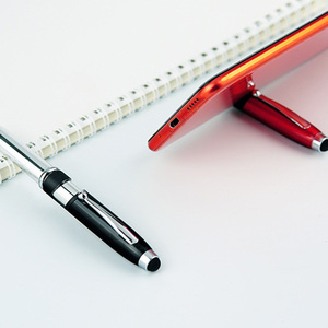 Custom Logo LED penna luce arancione novità sport promozionale penna con 1.0mm di scrittura materiale plastico da utilizzare come regali - Product Image 3