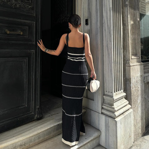 Abito Lungo Estivo da Donna in Maglia di Lana a Righe, Senza Spalle, in Acrilico, Senza Maniche, per Serate Eleganti - Product Image 3