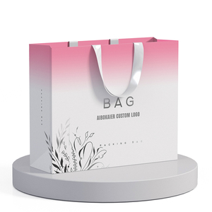 <span class=keywords><strong>Sac</strong></span> fourre-tout en papier kraft écologique poignées emballage de magasin de vêtements transporté en gros <span class=keywords><strong>sac</strong></span> en papier surdimensionné personnalisation - Product Image 1