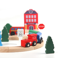 Set Kereta Edukasi Anak dengan Menara Jam 8 Karakter, Rel Kereta Kayu Multi-warna untuk Usia 5 hingga 7 Tahun dalam Kotak, Unisex