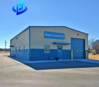 Bâtiment en structure acier préfabriquée sur mesure, cadre métallique durable pour entrepôt industriel, atelier, garage, hangar résistant aux vents forts