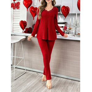 Set Pigiama da Donna con Bordo in Pizzo, Comodo Completo a Righe con Scollo a V e Maniche Lunghe per Autunno e Inverno - Product Image 3