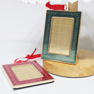 Thiết Kế Cổ Điển Màu Xanh Lá Cây Kim Loại Trang Trí Sáng Tạo Khung Ảnh Cho Trang Trí Nội Thất Khung Ảnh Giáng Sinh Đồ Trang Trí - Product Image 1