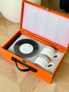 Hot Sale European Luxury <b>black</b> and white Circle Porcelain Tea Cup & Saucer Set With exquisite <b>gift</b> <b>box</b> for friend - Product Image 4