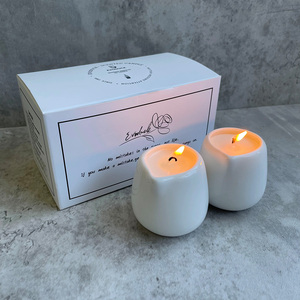 <span class=keywords><strong>Bougie</strong></span> <span class=keywords><strong>de</strong></span> massage à l'huile corporelle chauffante en <span class=keywords><strong>cire</strong></span> <span class=keywords><strong>de</strong></span> <span class=keywords><strong>soja</strong></span> personnalisable <span class=keywords><strong>de</strong></span> luxe, non <span class=keywords><strong>toxique</strong></span>, avec des ingrédients 100% biologiques - Product Image 2