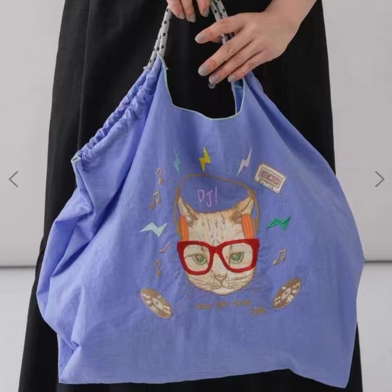 Purple Cat Lightning L (Shoulder strap not included)