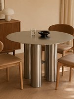 Table à manger en acier inoxydable de style italien, minimaliste, résistante aux rayures, avec pieds à trois colonnes personnalisables