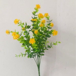 ดอกไม้ประดิษฐ์ ดอกคาเมลเลีย ยูคาลิปตัส ขนาด 36 ซม. พลาสติกสีเหลือง ของตกแต่งบ้าน อุปกรณ์ประกอบฉากงานแต่งงาน สมจริงสูง - Product Image 3