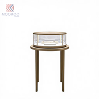 Vitrine de luxe pour bijoux avec éclairage LED, cadre doré sur mesure, verre trempé, qualité commerciale pour la vente au détail haut de gamme