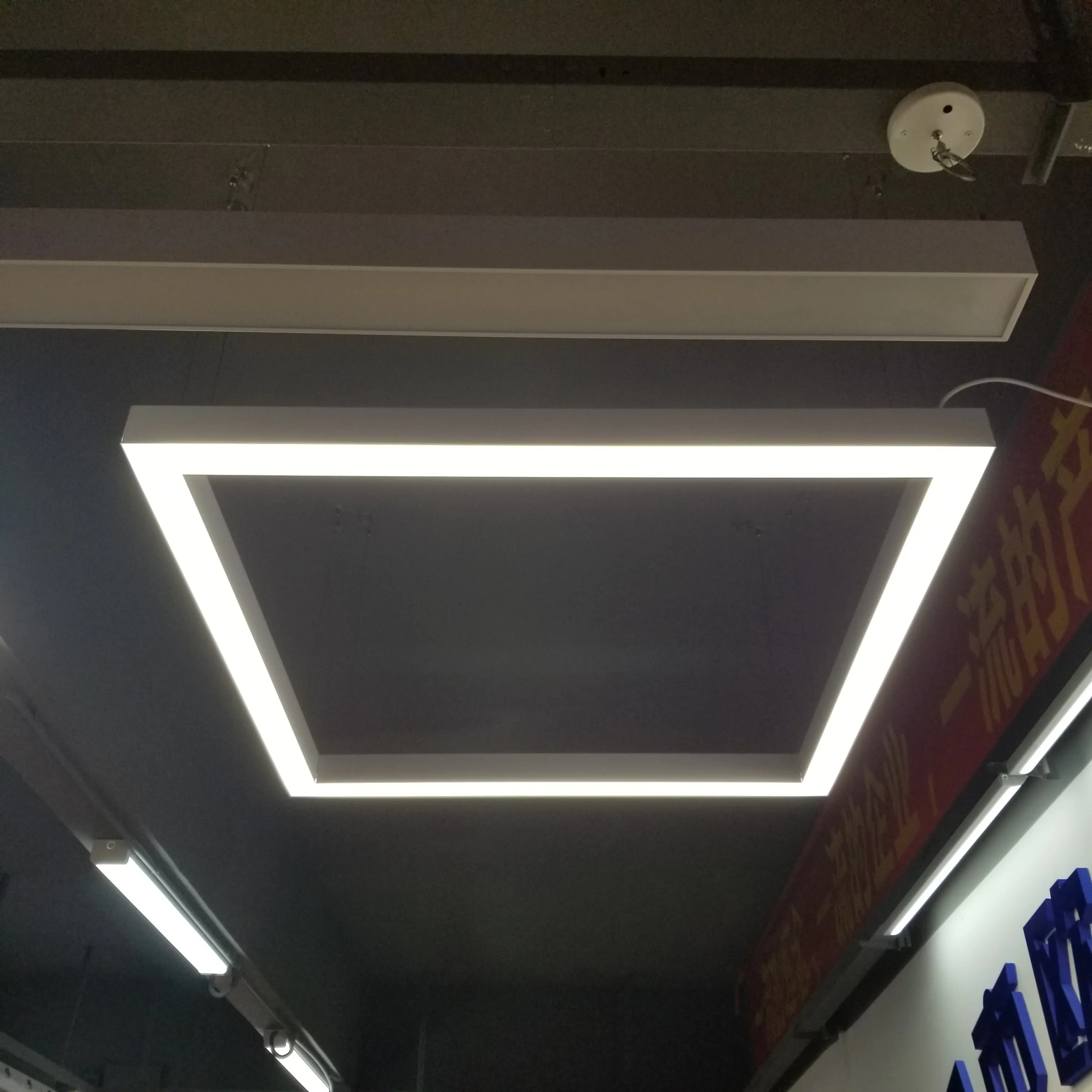 Yukarı aşağı aydınlatma fikstür ofis çıta ışıkları dikişsiz linkable led kolye doğrusal ışık