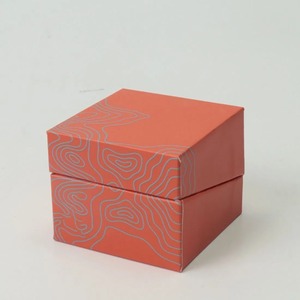 กล่องบรรจุภัณฑ์ของขวัญแม่เหล็กแบบหรูหรา ทำจากกระดาษแข็ง สามารถปรับแต่งได้ตามความต้องการ - Product Image 1