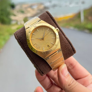Reloj de Pulsera Mecánico Automático Multifuncional para Hombre, de Diseño de Alta Gama, con Textura de Acero Dorado y Visualización de Fecha - Product Image 3