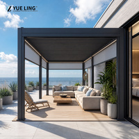 Pergola à toit à lames orientables en aluminium, sur mesure pour les constructeurs et les entrepreneurs, cadre en aluminium thermolaqué pour cour
