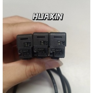 PZ-G42EN โฟโตอิเล็กทริคเซนเซอร์ ขั้วต่อ M12 แบบสะท้อนแสงทรงสี่เหลี่ยมพร้อมสายเคเบิลคีย์เอ็นซ์ของแท้ใหม่ - Product Image 1