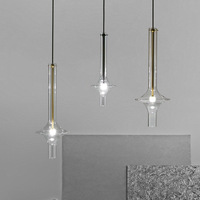 Lustre suspendu LED moderne de luxe en verre soufflé de style nordique, luminaire créatif en boule de verre pour restaurant et salon