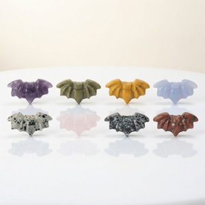 Mini Cristales <span class=keywords><strong>de</strong></span> Piedra Semipreciosa Pulida Natural <span class=keywords><strong>de</strong></span> 35mm para Tallado, Mezcla Artesanal <span class=keywords><strong>de</strong></span> Cristales Tallados a Mano para Sanación - Product Image 1