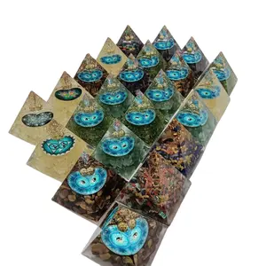 pirâmide de cristal chakra Suppliers-Pirâmide de cristal de resina, cristais naturais de cura de pirâmide de cascalho chakras