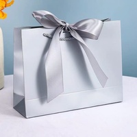Bolsas de Regalo de Joyería de Papel Kraft Reciclado Ecológicas con Logotipo Personalizado Impreso al por Mayor, con Cinta Estampada en Caliente para Promoción de Exposiciones