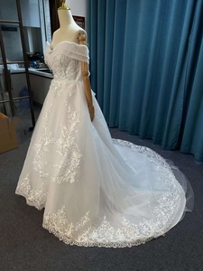 Factory Price New Luxury Classic Sweep/Brush Train V-neck Princess Waistline Wedding Dress Lace <b>Bridal</b> Ball Gown Floral Print - Product Image 6