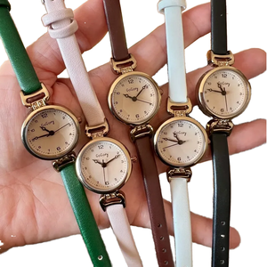 <span class=keywords><strong>Montre</strong></span> pour <span class=keywords><strong>femme</strong></span> en gros OEM avec logo personnalisé pour un style élégant décontracté professionnel avec bracelet en cuir PU, couleurs, design fin - Product Image 1