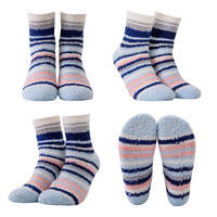 Chaussettes en microfibre douces et moelleuses à rayures, avec logo personnalisé, vente en gros OEM, chaussettes d'hiver pour femmes, super douces, antidérapantes