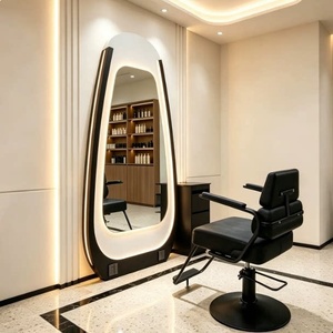 Miroir de Salon Minimaliste sur Pied en Verre Irrégulier avec Éclairage LED – Miroir de <span class=keywords><strong>Coiffeur</strong></span> Moderne Pleine Longueur pour Salon de Coiffure (Vente en Gros) - Product Image 6