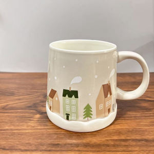 Nuevo diseño único vacaciones lindo invierno <span class=keywords><strong>pueblo</strong></span> nevando regalo <span class=keywords><strong>de</strong></span> Navidad decoración del hogar porcelana cerámica café té leche Agua taza - Product Image 1