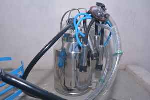 Máquina de Ordeño Portátil de Acero Inoxidable con Bomba de Vacío, Equipo de Ordeño para Vacas Lecheras para Uso Agrícola y Comercial - Product Image 3