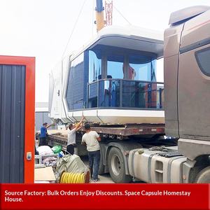 Cápsula Espacial Estrellada, Alojamiento y Desayuno, Punto Turístico, Cabaña Flotante junto al Mar, Villa de Camping Temática para Padres e Hijos - Product Image 1