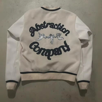 Veste de baseball vintage blanche pour homme avec logo brodé personnalisé OEM ODM, patch en chenille, broderie, manches en cuir, style Letterman Varsity