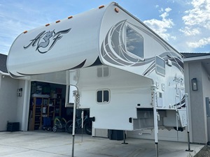 Livraison Rapide NOUVEAU Design Camper pour Camion 4x4, Camper Hard Top pour Pickup, Caravane à Vendre - Product Image 2