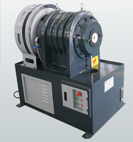 Machine de cintrage et de rétrécissement rotative pour la réduction de diamètre des extrémités de tubes coniques de pieds de meubles, chaises et canapés