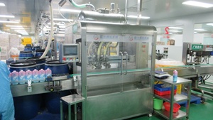 Distributore all'ingrosso rinfrescante esfoliante lavaggio del corpo profumato profumo lilla per la pelle grassa 500ml Gel da bagno - Product Image 6