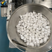 Machine automatique de comptage et de remplissage de tubes de comprimés effervescents de type rotatif