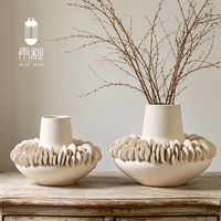 Vase en céramique non émaillée Yuqiu, style Wabi-Sabi, pour arrangement floral, décoration, vente directe en gros auprès du fabricant de Jingdezhen