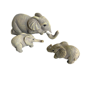 Escultura de resina de elefante 3D creativa artística al por mayor pintada a mano decoración de Navidad para el hogar madre hijo Artificial - Product Image 1
