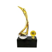 Piala Golf dan Penghargaan Patung Pegolf dari Kaca Kristal