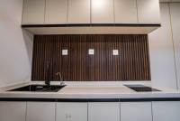 Cabane préfabriquée compacte de luxe en conteneur, maison préfabriquée avec un design gain de place