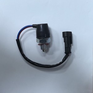 Interruptor de Luz de Reversa Lada 255-1702050, Plástico y Latón, Nuevo, para Reemplazo y Reparación, Compatible con Europa - Product Image 2